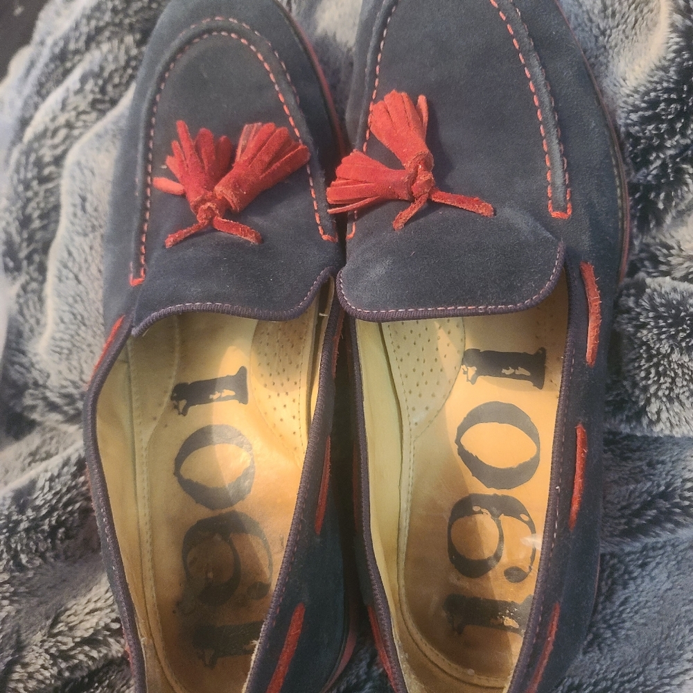 Shoes - Picture 4 of 5